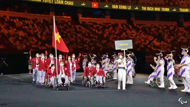 Thế vận hội dành cho người khuyết tật tổ chức mấy năm 1 lần?